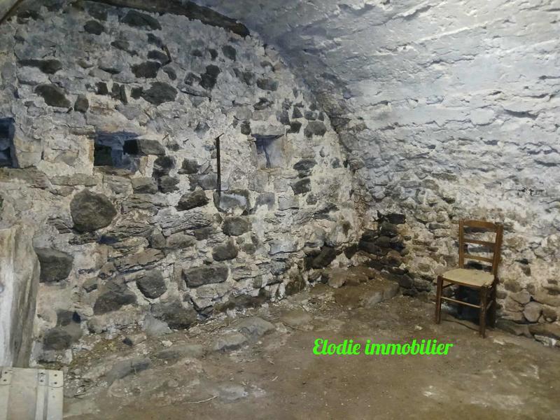 Maison - 144 m² - 10 pièces