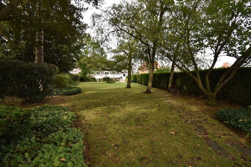 Maison de ville - 293 m² - 10 pièces