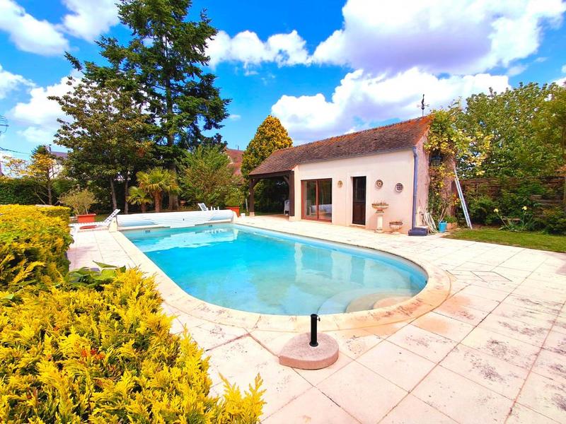 Maison - 165 m² - 6 pièces