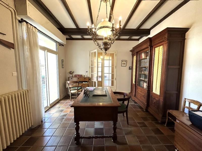 Maison de maîtres - 419 m² - 16 pièces