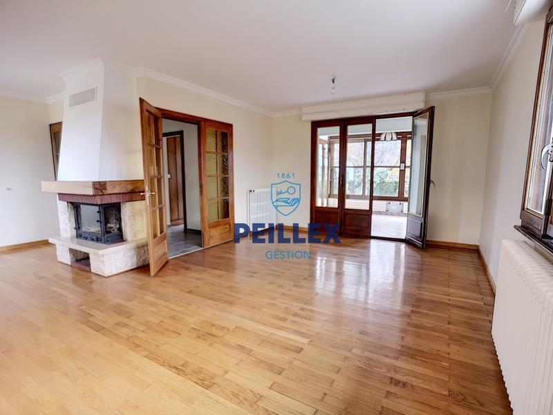 Maison - 122 m² - 6 pièces