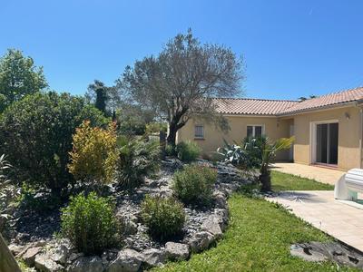 Propriété - 149 m² - 6 pièces