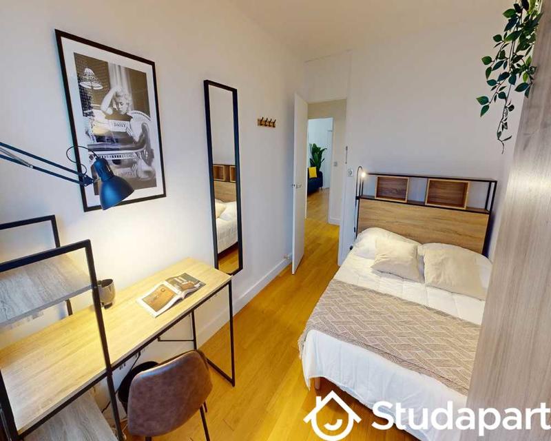 Chambre - 100 m² - 1 pièce