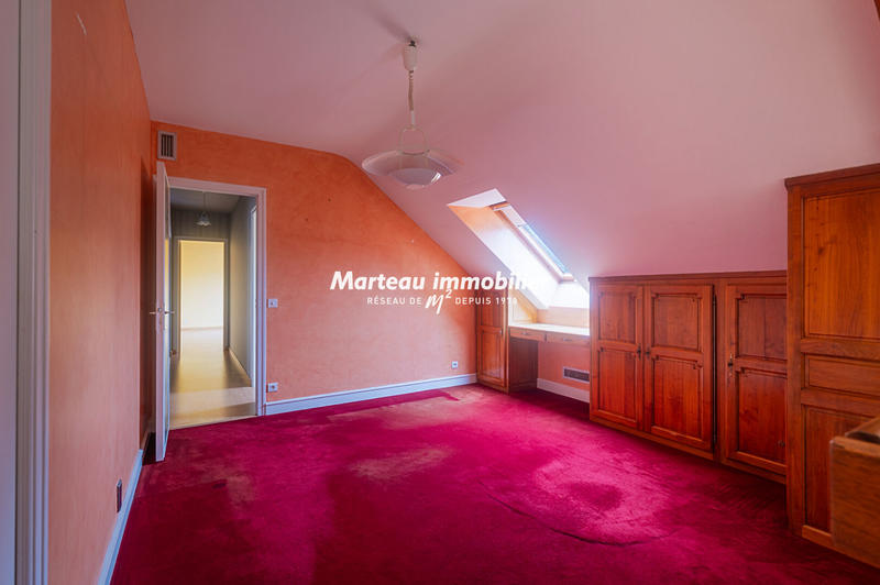 Maison - 202 m² - 7 pièces