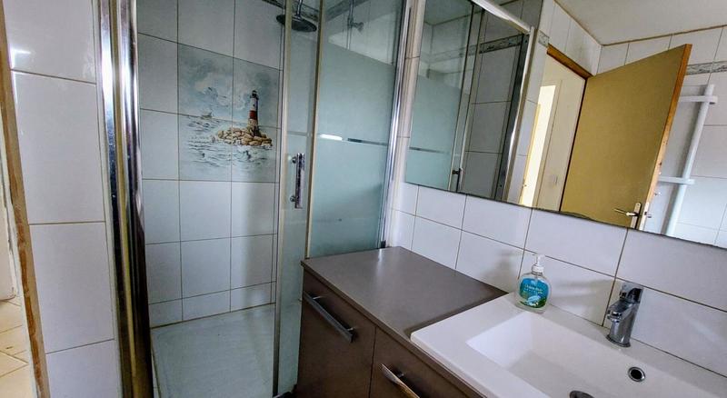 Maison - 200 m² - 3 pièces