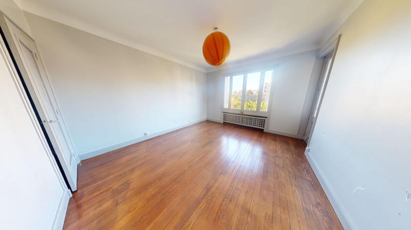 Appartement - 85 m² - 3 pièces