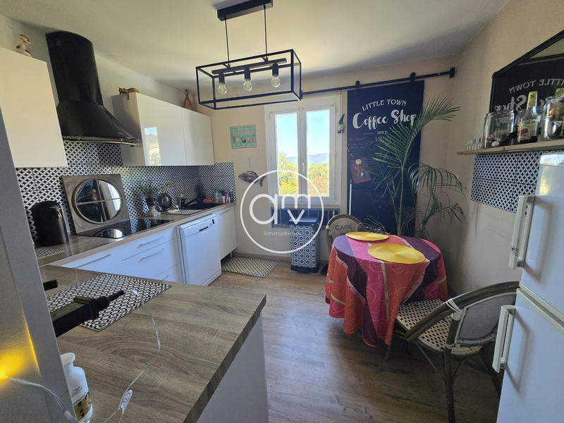 Maison - 127 m² - 5 pièces