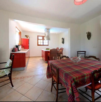 Villa - 147 m² - 4 pièces