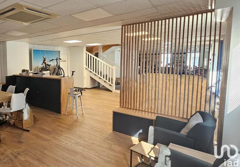 Local commercial - 730 m²