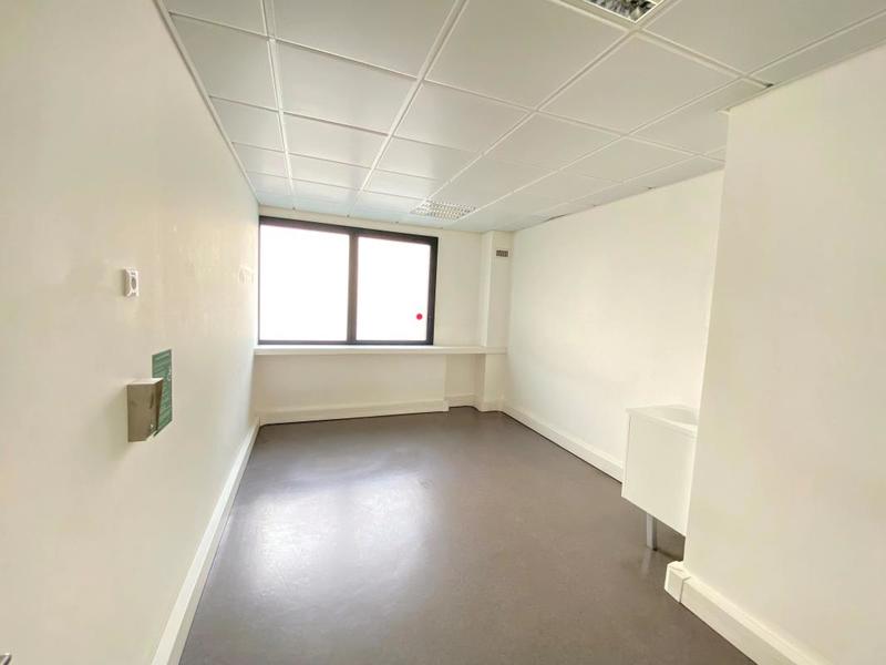 Bureau - 248 m²