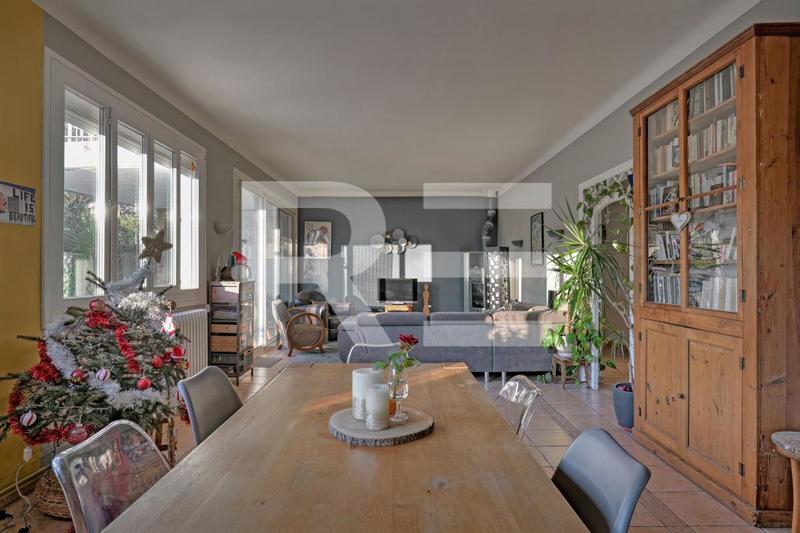 Maison - 144 m² - 5 pièces