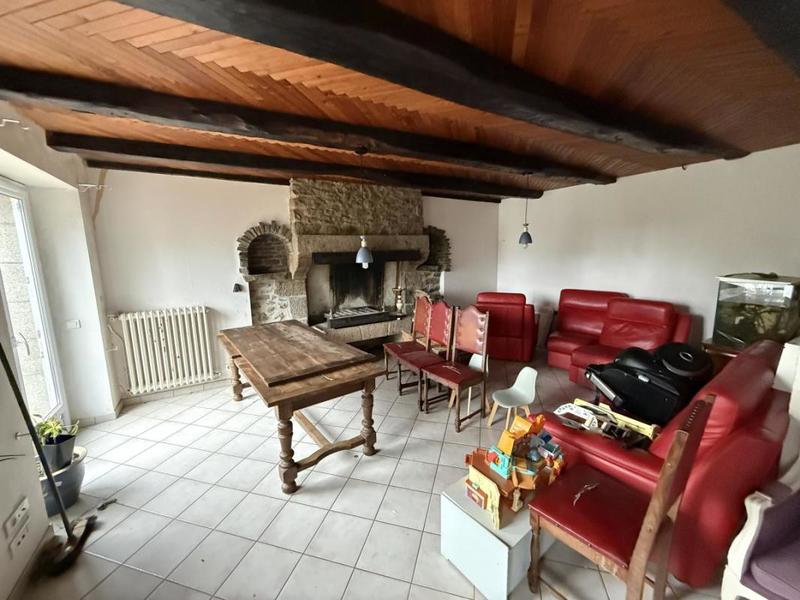 Maison - 144 m² - 7 pièces
