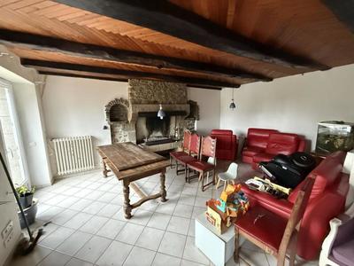 Maison - 144 m² - 7 pièces
