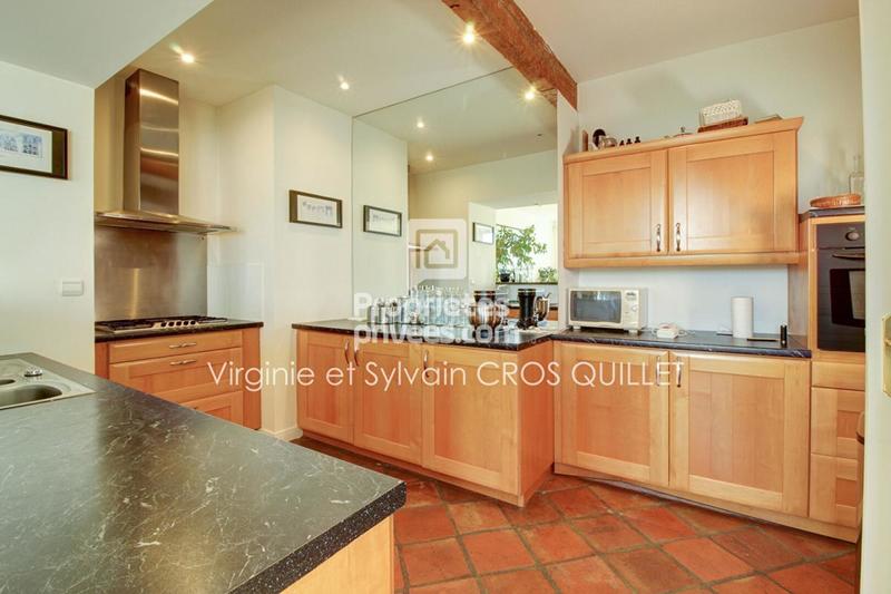 Maison - 284 m² - 6 pièces