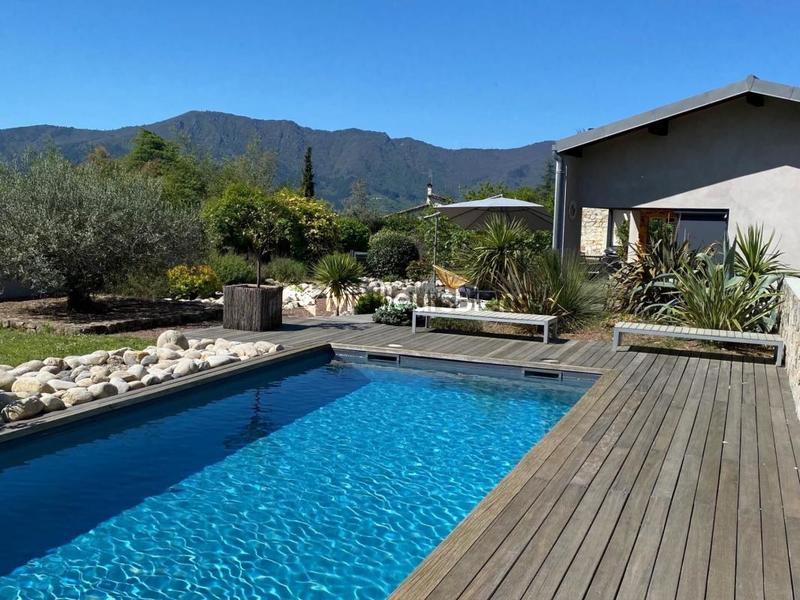 Maison d'architecte - 172 m² - 6 pièces