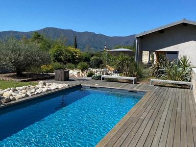 Maison d'architecte - 172 m² - 6 pièces