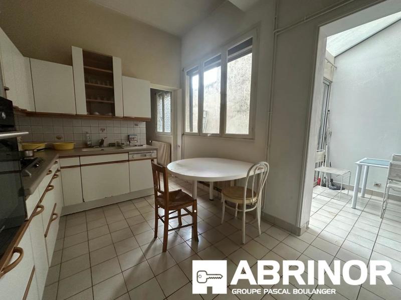 Maison - 143 m² - 6 pièces