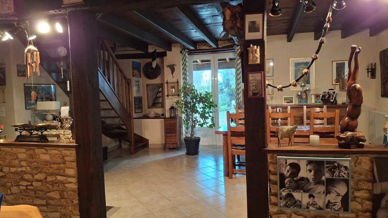 Maison - 143 m² - 5 pièces