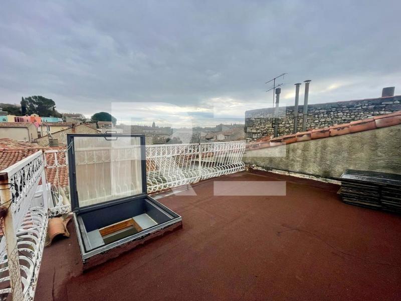 Immeuble - 161 m² - 6 pièces