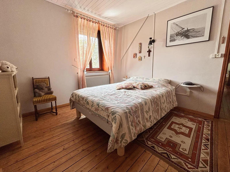 Maison traditionnelle - 209 m² - 8 pièces