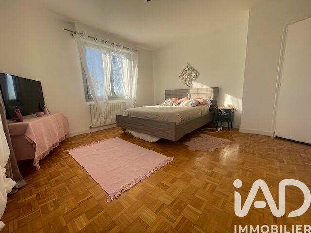 Maison - 290 m² - 8 pièces