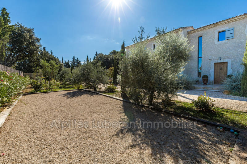 Propriété - 250 m² - 7 pièces