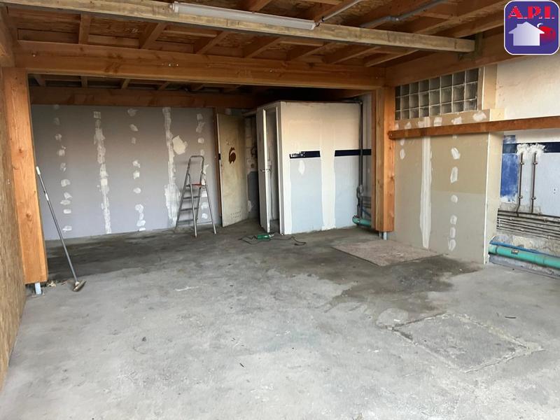 Local d'activités - 118 m² - 4 pièces