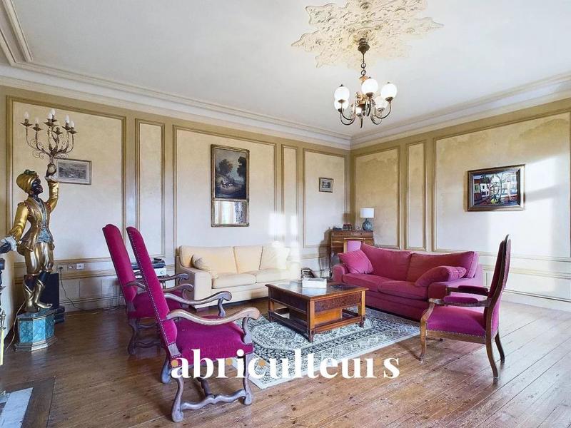 Maison de maîtres - 370 m² - 10 pièces