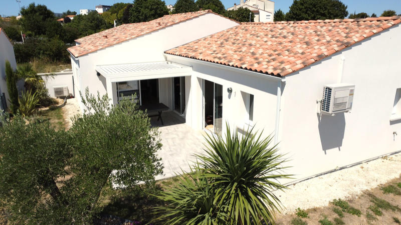 Maison - 102 m² - 4 pièces