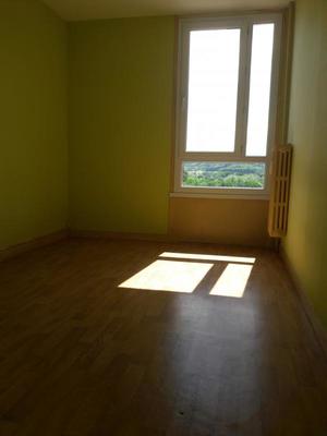 Appartement - 85 m² - 5 pièces