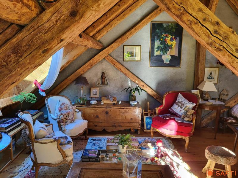 Maison - 214 m² - 8 pièces