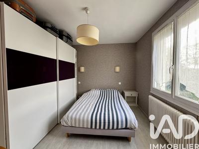 Maison - 97 m² - 5 pièces