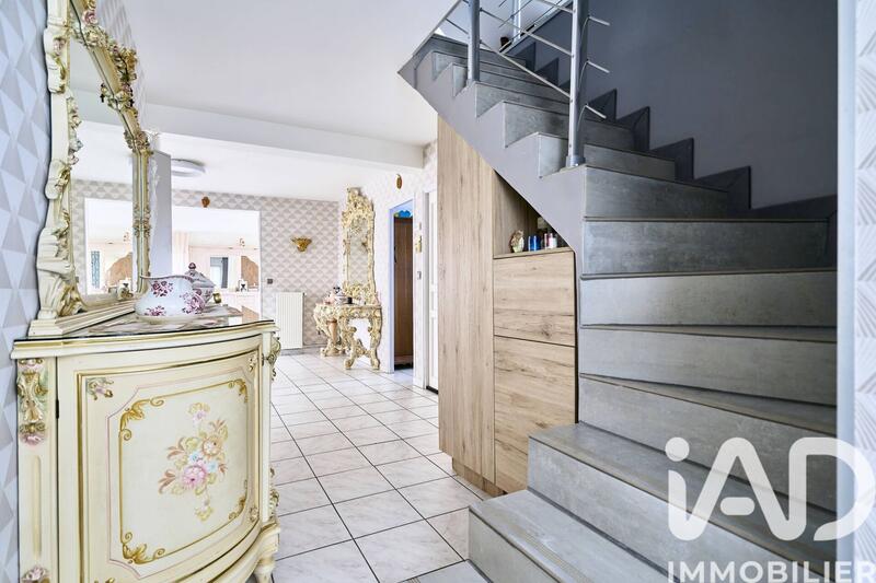 Maison - 175 m² - 6 pièces