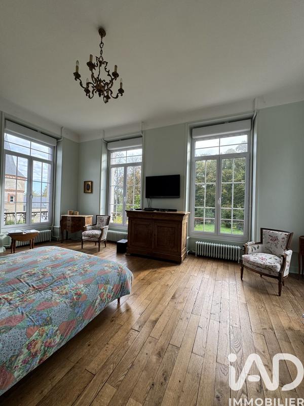 Château - 450 m² - 12 pièces