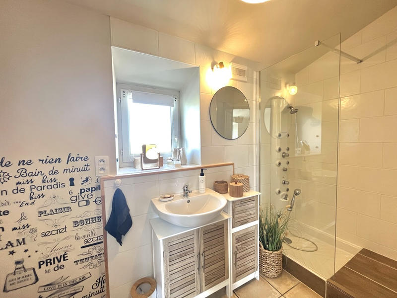 Maison - 223 m² - 6 pièces