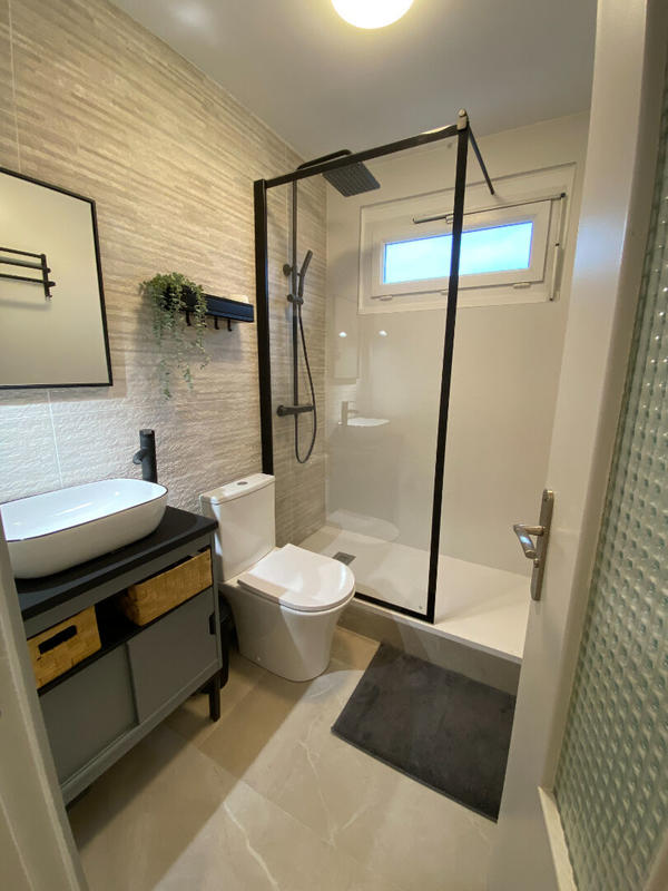 Chambre - 93 m² - 4 pièces