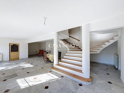 Maison - 197 m² - 4 pièces