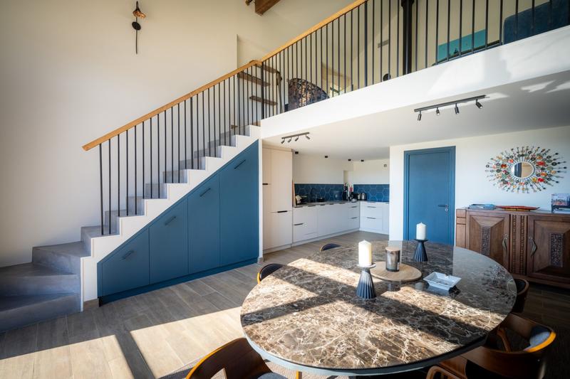 Maison - 785 m² - 15 pièces