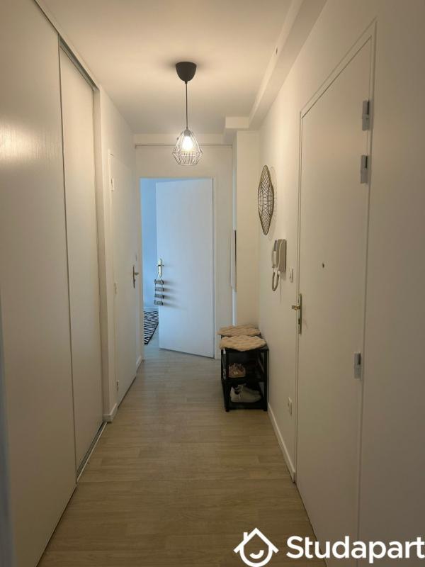 Chambre - 12 m² - 1 pièce