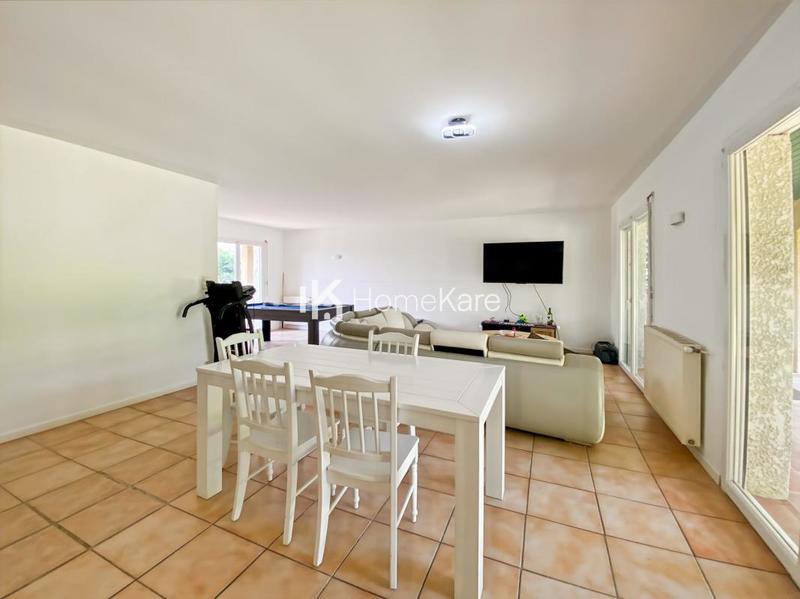 Maison - 140 m² - 6 pièces