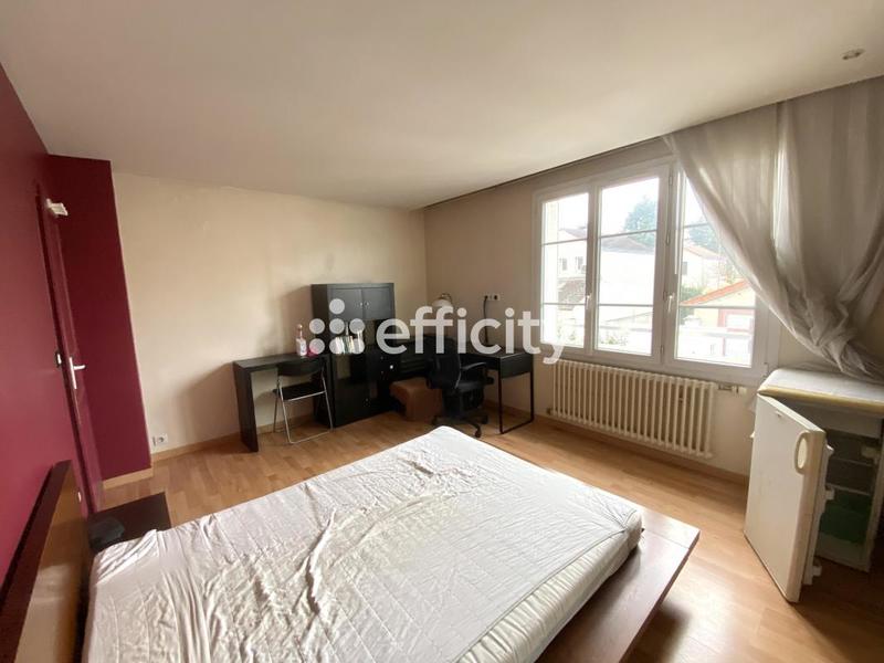 Appartement - 89 m² - 5 pièces