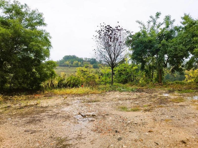 Terrain constructible - 1 012 m²