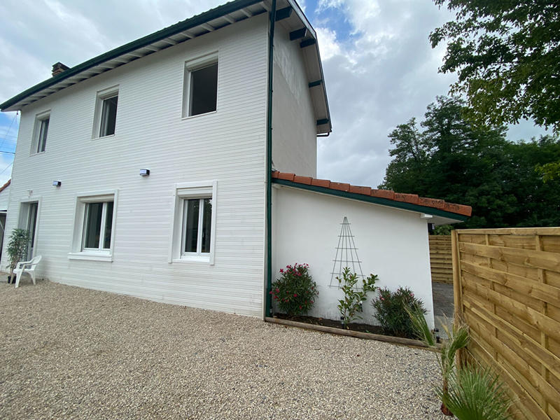 Maison - 93 m² - 4 pièces