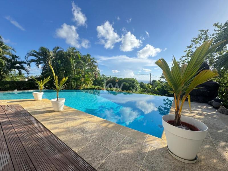 Villa - 168 m² - 4 pièces