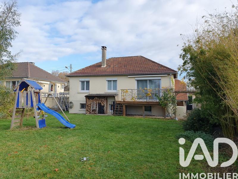 Maison - 93 m² - 4 pièces