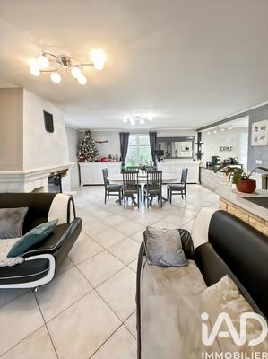 Maison - 127 m² - 6 pièces