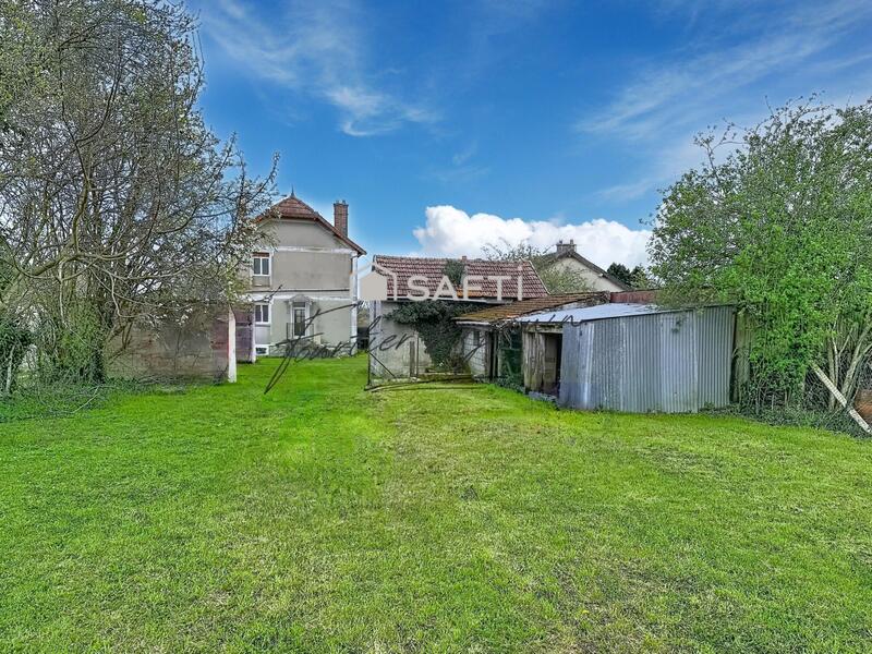 Maison - 95 m² - 5 pièces