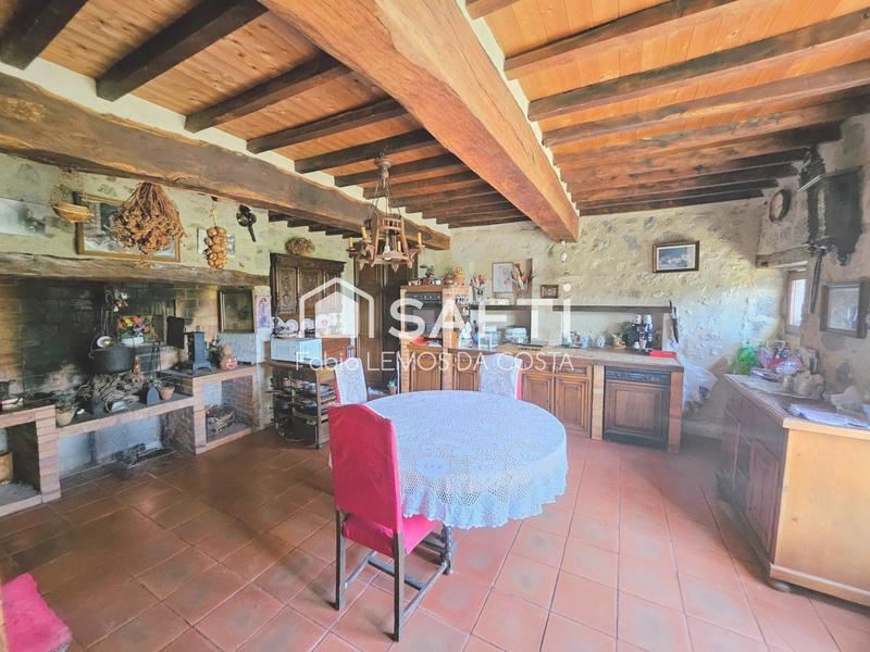 Maison - 278 m² - 8 pièces