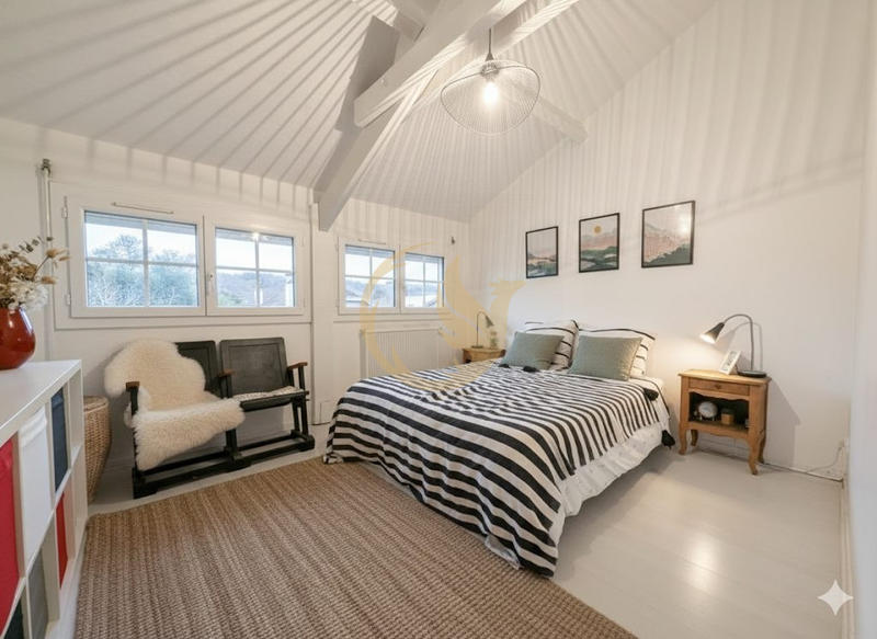 Maison - 145 m² - 7 pièces