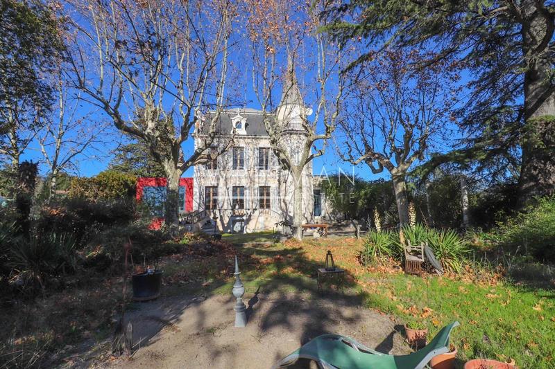 Villa - 180 m² - 7 pièces